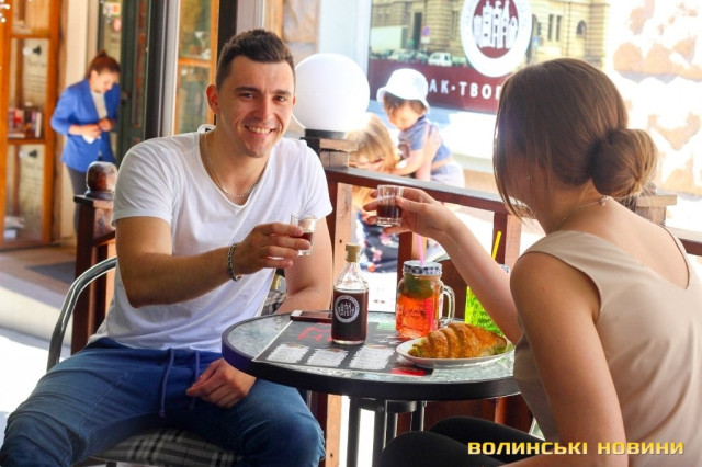 Кавівка смакує із круасаном